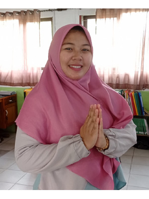 ANANDA SALMIAH,S.Pd